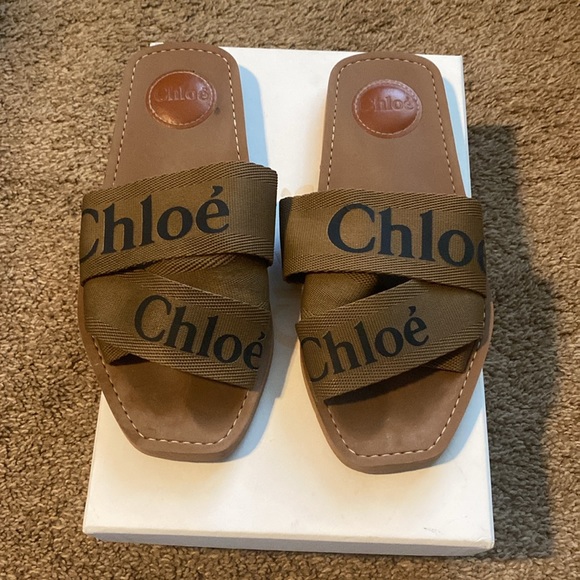 Chloe | Brown Woody Logo Slide Sandals - Picture 4 of 10